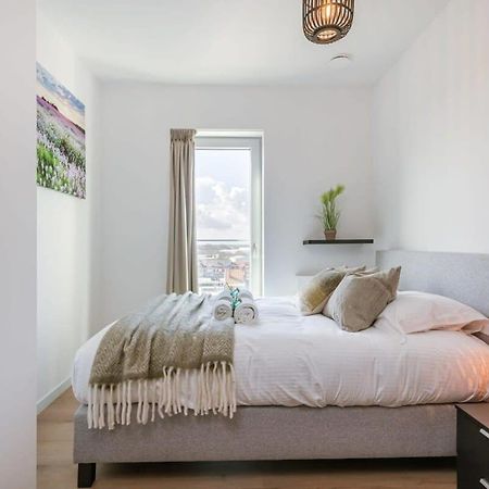 Huswell - Bright Apartment With Seaview Bredene Eksteriør billede